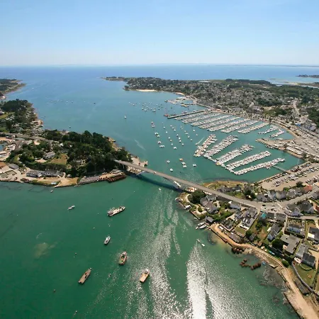 L'allée Couverte La Trinité-sur-Mer